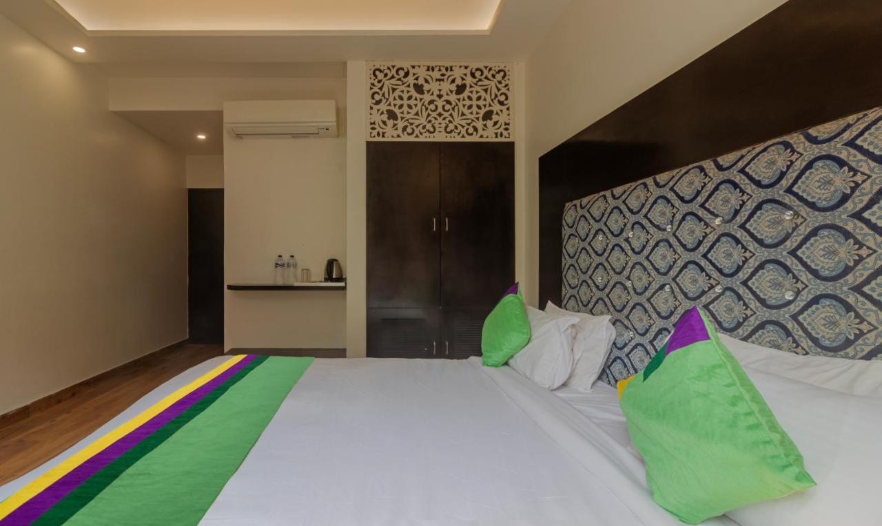 فندق Treebo The Royal Taj, Near Taj Mahal آغْرا المظهر الخارجي الصورة